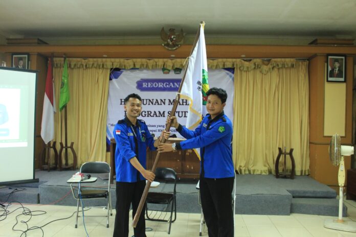 Re-organisasi Ke-7 HMPS PGSD UNUGHA Cilacap